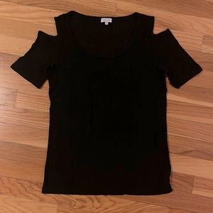 Splendid “cold shoulder” T- Shirt